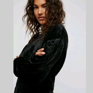 FREE PEOPLE Milan Black Velvet Sweatshirt Size S